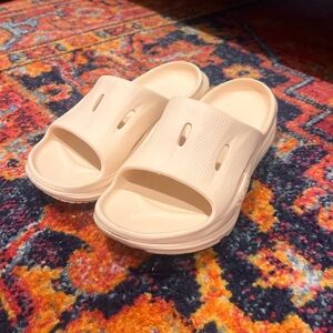 Hoka Slides